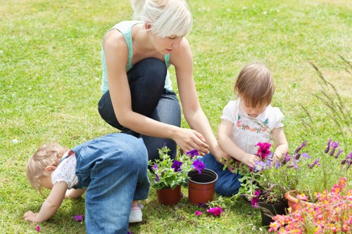 Eco-friendly garden clearing practices in Canary Wharf